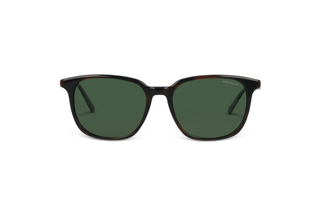 משקפי שמש מונקלר מסגרת מרובעת בצבע חום ועדשות ירוקות